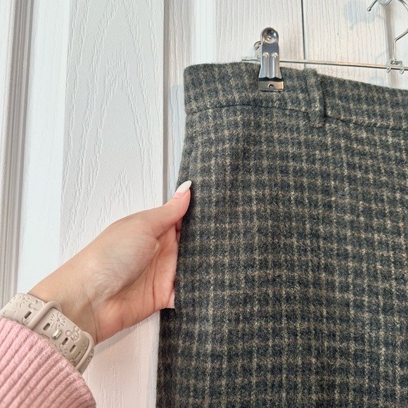 Vince check plaid easy pull on pants - Picture 4 of 7